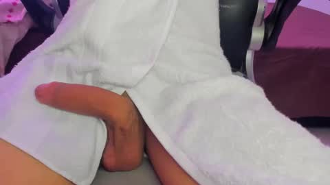 engel20042001 online show from 14, 12, 2024