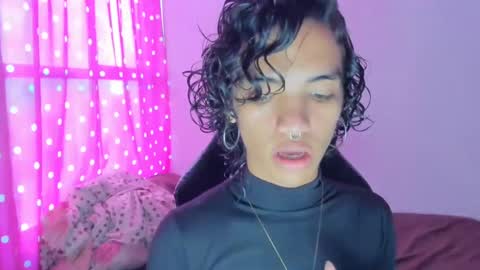 engel20042001 online show from 14, 12, 2024