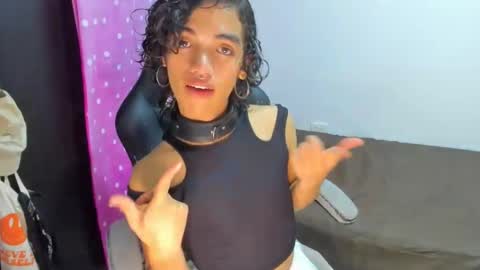 engel20042001 online show from 16, 12, 2024