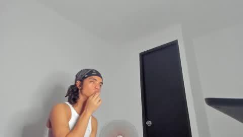 engel20042001 online show from 16, 12, 2024