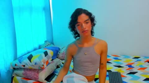 engel20042001 online show from 19, 12, 2024