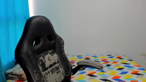 engel20042001 online show from 20, 12, 2024