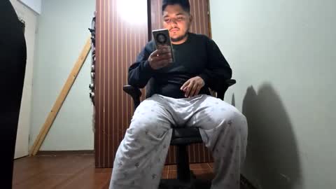 Snapshot of engineer_model_2022 chatting on 8, 2, 2026 engineer_model_2022 online show from 8, 2, 2026