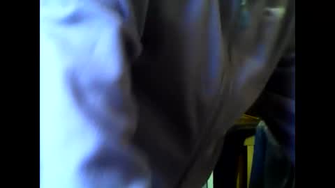 Snapshot of englishguysurrey chatting on 5, 12, 2024 englishguysurrey online show from 5, 12, 2024