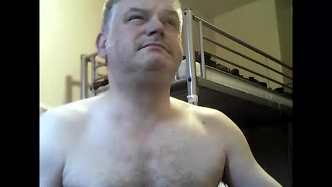 Snapshot of englishguysurrey chatting on 11, 12, 2024 englishguysurrey online show from 11, 12, 2024