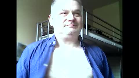 Snapshot of englishguysurrey chatting on 24, 1, 2025 englishguysurrey online show from 24, 1, 2025