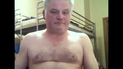 Snapshot of englishguysurrey chatting on 26, 2, 2025 englishguysurrey online show from 26, 2, 2025