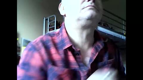 Snapshot of englishguysurrey chatting on 16, 9, 2025 englishguysurrey online show from 16, 9, 2025