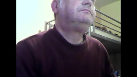Snapshot of englishguysurrey chatting on 21, 9, 2025 englishguysurrey online show from 21, 9, 2025