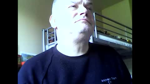 Snapshot of englishguysurrey chatting on 24, 9, 2025 englishguysurrey online show from 24, 9, 2025