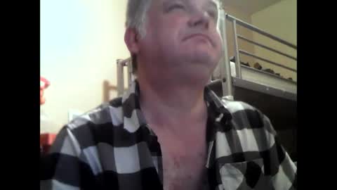 Snapshot of englishguysurrey chatting on 24, 10, 2025 englishguysurrey online show from 24, 10, 2025