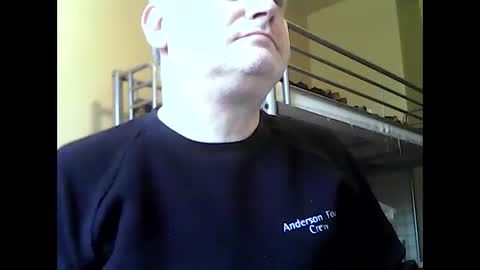 Snapshot of englishguysurrey chatting on 14, 11, 2025 englishguysurrey online show from 14, 11, 2025