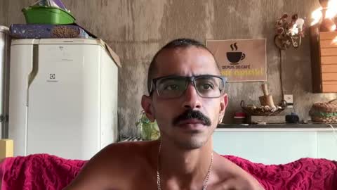 Snapshot of enjoythetrip chatting on 23, 1, 2025 Luke online show from 23, 1, 2025