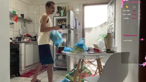 Snapshot of enjoythetrip chatting on 21, 2, 2025 Luke online show from 21, 2, 2025