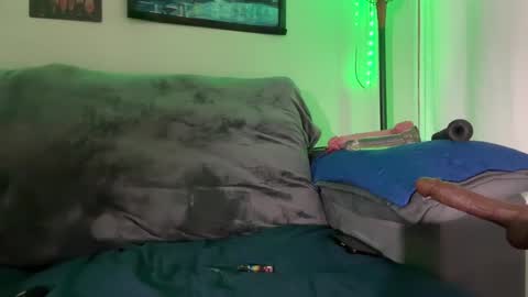 Snapshot of enjoythetrip chatting on 20, 9, 2025 Luke online show from 20, 9, 2025