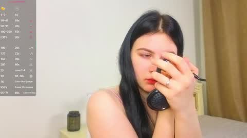 Snapshot of enricaelis chatting on 17, 4, 2026 Sani online show from 17, 4, 2026