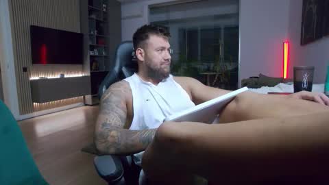 Erik online show from 7, 11, 2025