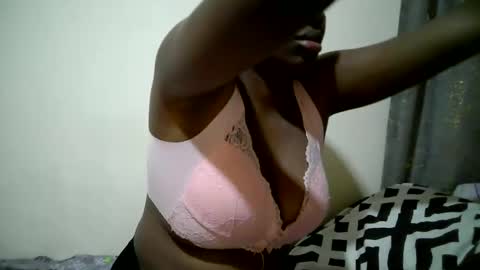 Snapshot of enter_dee chatting on 2, 3, 2026 Ell online show from 2, 3, 2026