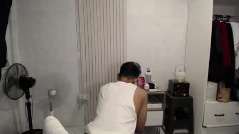 Snapshot of enzinoxx2024 chatting on 1, 7, 2026 enzo online show from 1, 7, 2026