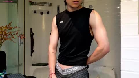 Snapshot of enzo_steel chatting on 14, 3, 2026 enzo_steel online show from 14, 3, 2026