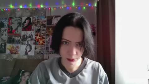 Snapshot of epifaniapaolino chatting on 19, 1, 2026 Lucy NEXT STREAM January 5 HNY online show from 19, 1, 2026