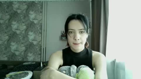 Snapshot of epifaniapaolino chatting on 4, 2, 2026 Lucy NEXT STREAM January 5 HNY online show from 4, 2, 2026