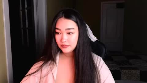 Snapshot of erica_wayne chatting on 11, 3, 2025 Erica Wayne online show from 11, 3, 2025