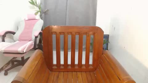 ericaxox1 online show from 18, 4, 2026