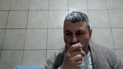 Snapshot of ericboy32 chatting on 21, 4, 2026 eric online show from 21, 4, 2026