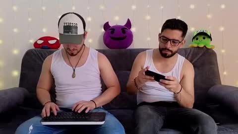 Snapshot of erick_brant chatting on 6, 1, 2025 ERICK online show from 6, 1, 2025