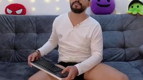 Snapshot of erick_brant chatting on 27, 2, 2025 ERICK online show from 27, 2, 2025