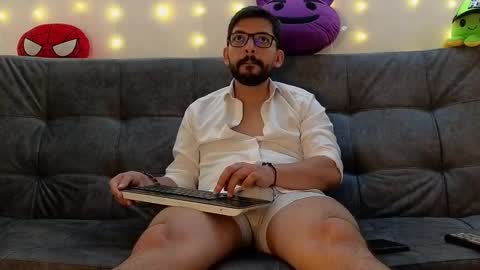 Snapshot of erick_brant chatting on 2, 3, 2025 ERICK online show from 2, 3, 2025