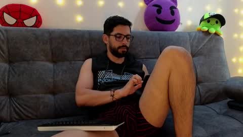 Snapshot of erick_brant chatting on 11, 3, 2025 ERICK online show from 11, 3, 2025