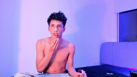 Snapshot of erick_velveth chatting on 24, 6, 2026 erick online show from 24, 6, 2026