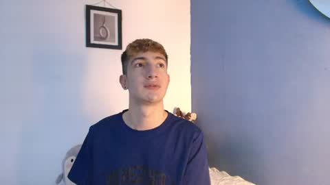 Snapshot of erik_golden_ chatting on 16, 6, 2026 I am Erik online show from 16, 6, 2026