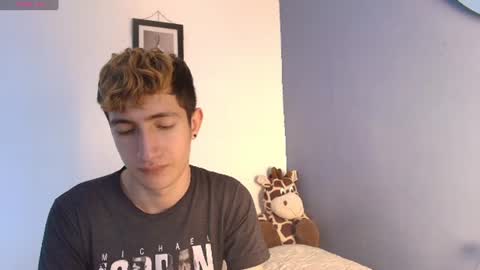Snapshot of erik_golden_ chatting on 13, 7, 2026 I am Erik online show from 13, 7, 2026