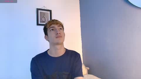 Snapshot of erik_golden_ chatting on 15, 7, 2026 I am Erik online show from 15, 7, 2026
