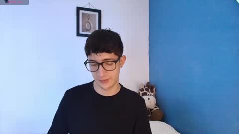 Snapshot of erik_golden_ chatting on 27, 7, 2026 I am Erik online show from 27, 7, 2026