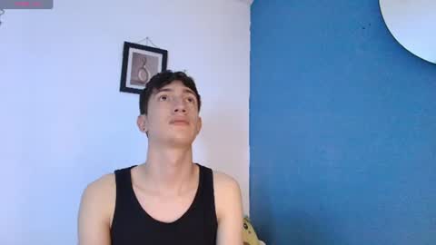Snapshot of erik_golden_ chatting on 1, 8, 2026 I am Erik online show from 1, 8, 2026