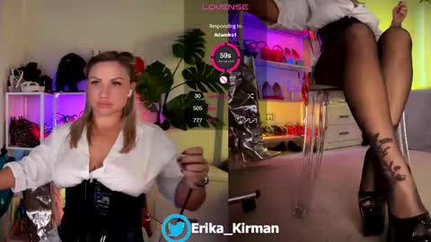 Snapshot of erika_kirman chatting on 17, 10, 2025 Erika      online show from 17, 10, 2025