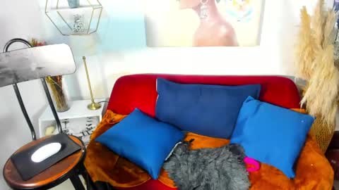 Snapshot of erika_lyrics chatting on 26, 4, 2026 E R I K A - L Y R I C S online show from 26, 4, 2026