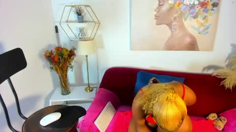 Snapshot of erika_lyrics chatting on 30, 5, 2026 E R I K A - L Y R I C S online show from 30, 5, 2026