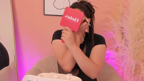 Snapshot of erika_mendez1 chatting on 9, 1, 2025 Erika Mendez online show from 9, 1, 2025