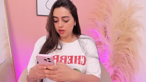 Snapshot of erika_mendez1 chatting on 10, 1, 2025 Erika Mendez online show from 10, 1, 2025