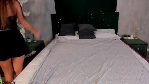 Erin online show from 5, 4, 2026