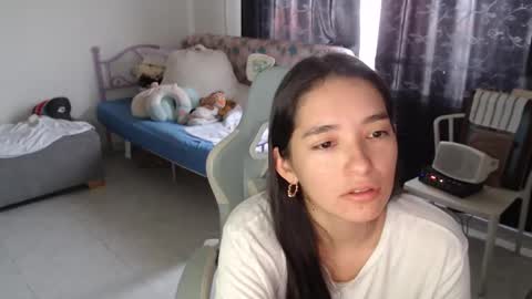 Snapshot of erina_1 chatting on 25, 2, 2026 erina_1 online show from 25, 2, 2026