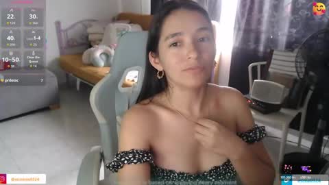 Snapshot of erina_1 chatting on 15, 4, 2026 erina_1 online show from 15, 4, 2026