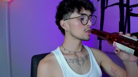 Snapshot of erisleon chatting on 29, 10, 2025   online show from 29, 10, 2025