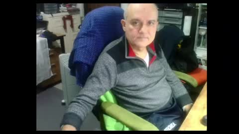 Snapshot of ernello chatting on 5, 7, 2026 ernello online show from 5, 7, 2026