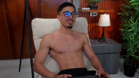 eros_becker_ online show from 19, 4, 2026